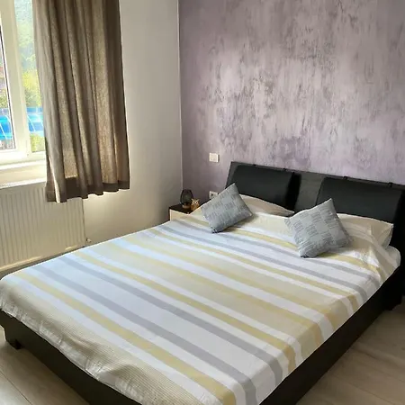 Apartment Tourist 1 *